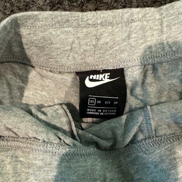 Nike Shorts - Picture 3 of 3